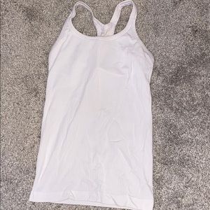White lululemon tank top